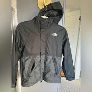 North face boys raincoat 10/12 Gray